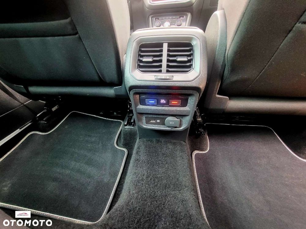 Volkswagen Tiguan - 17