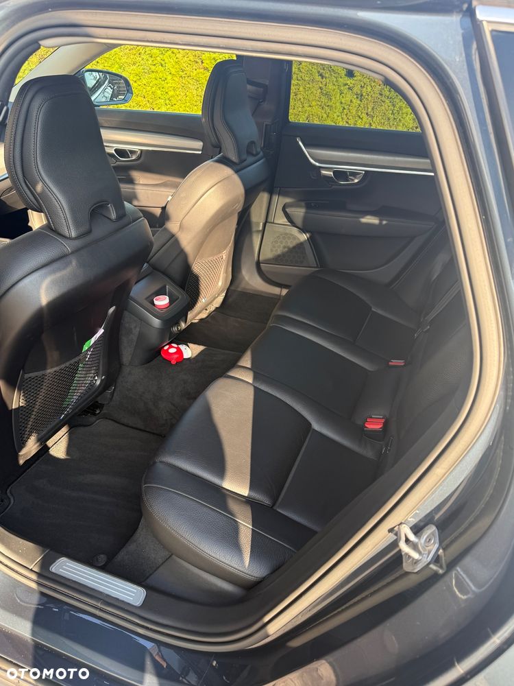Volvo V90 D4 Momentum Pro - 14