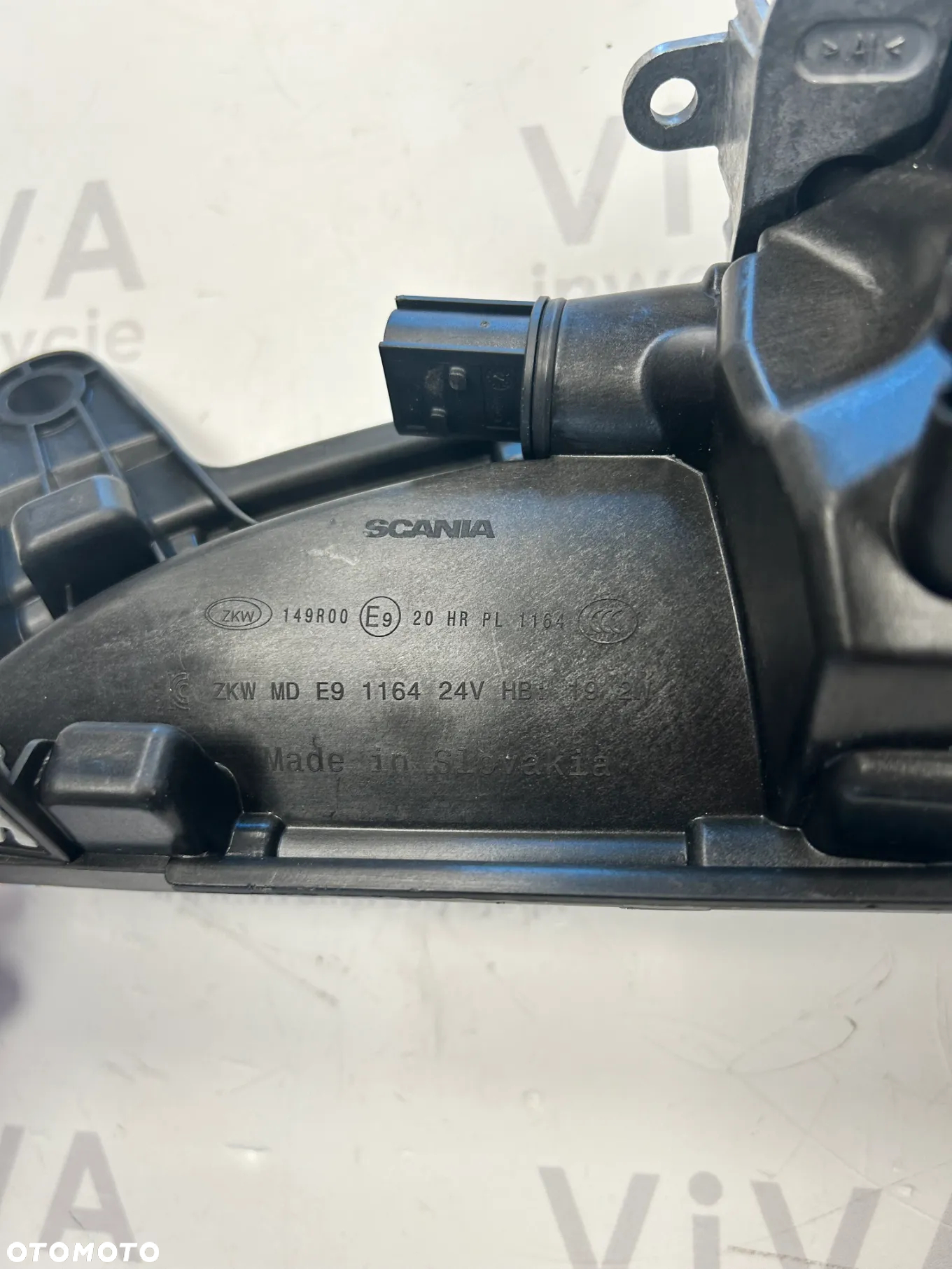 SCANIA OE HALOGEN REFLEKTOR LED DALEKOSIĘŻNY PRAWY 2948556 - 5