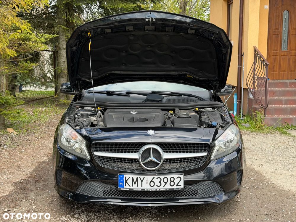 Mercedes-Benz Klasa A 180 d BlueEFFICIENCY Edition Style - 31