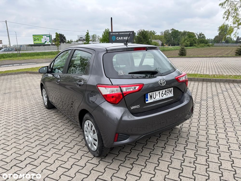 Toyota Yaris 1.0 Premium - 8