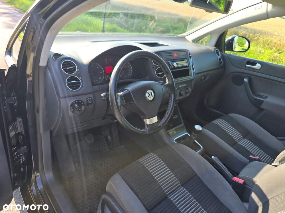 Volkswagen Golf Plus - 11