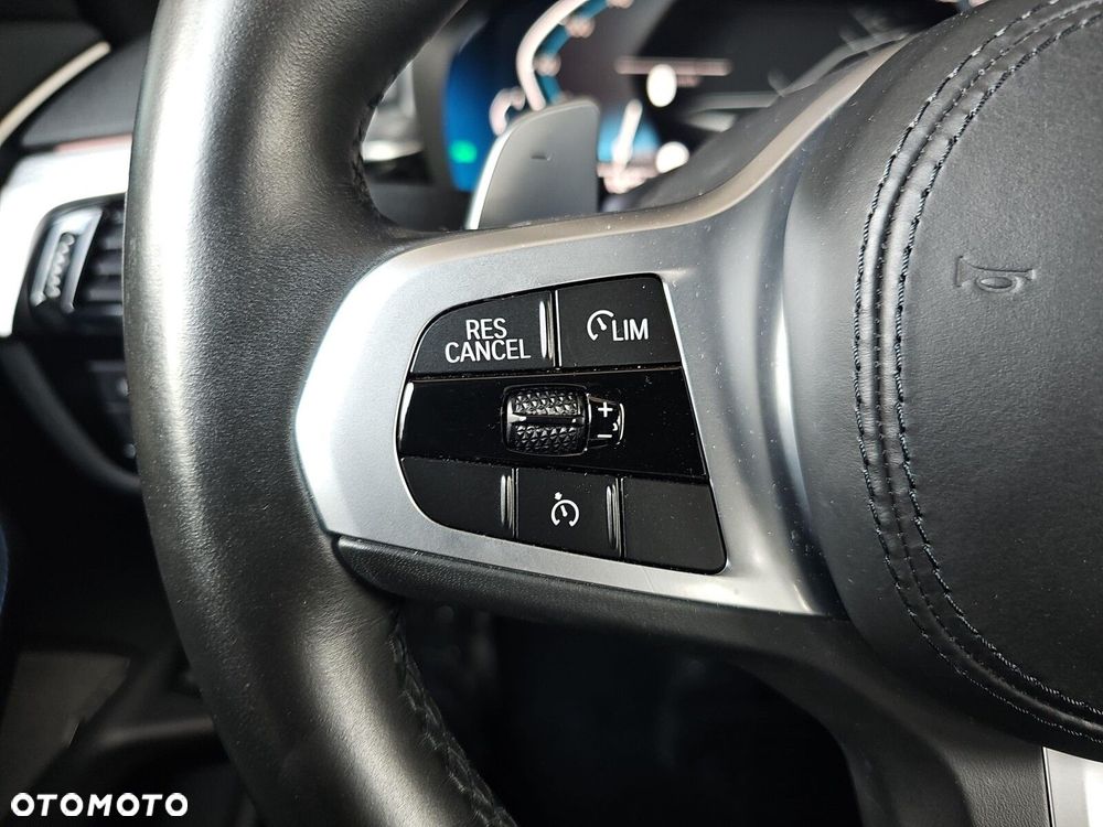 BMW Seria 5 - 16