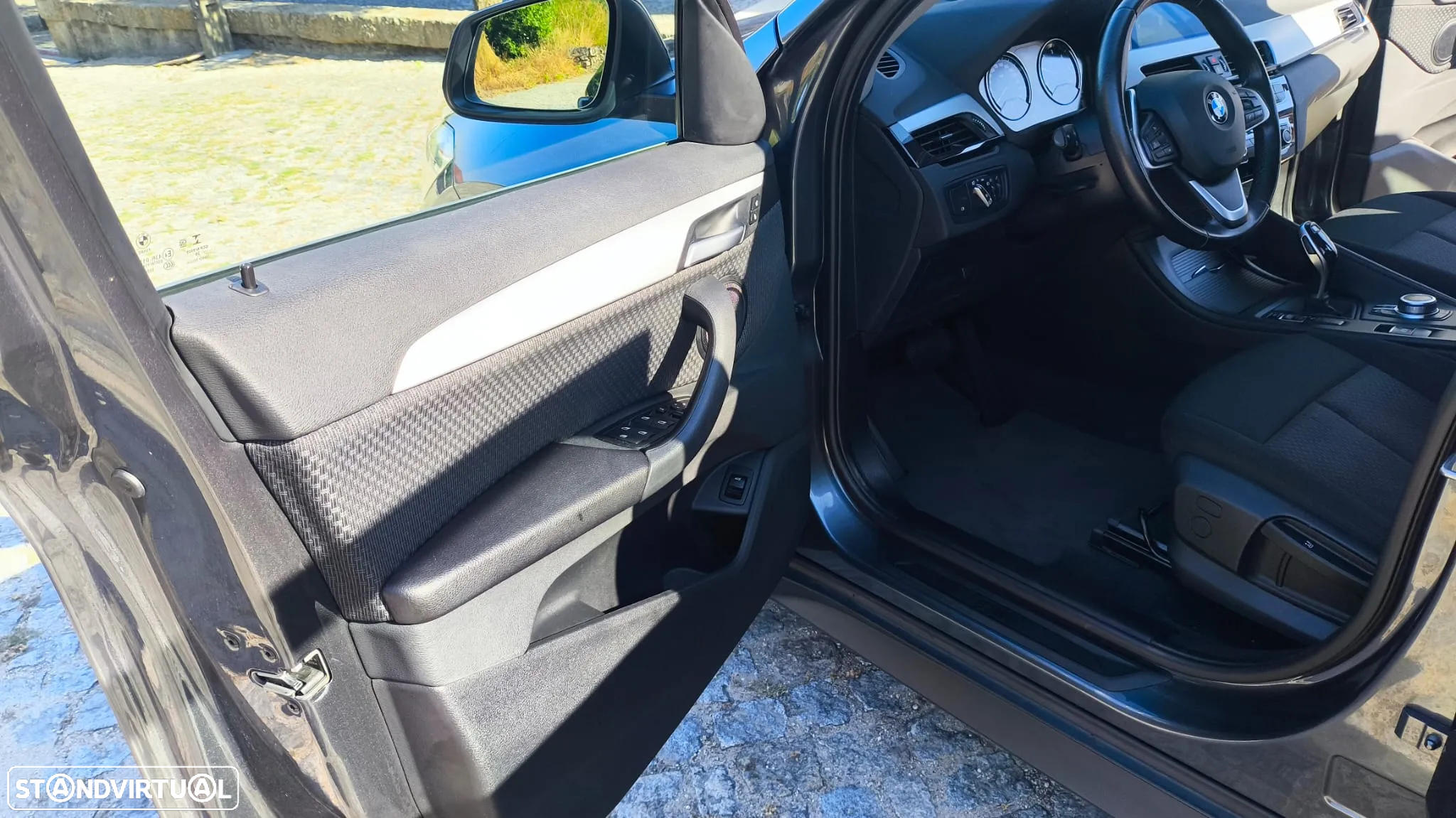 BMW X1 16 d sDrive Auto xLine - 35