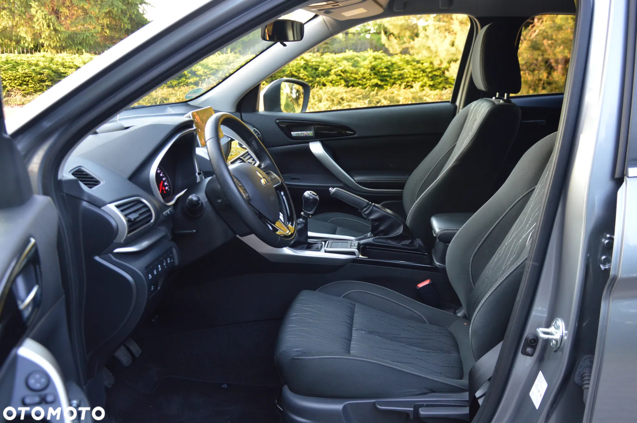 Mitsubishi Eclipse Cross 1.5 T Intense - 8