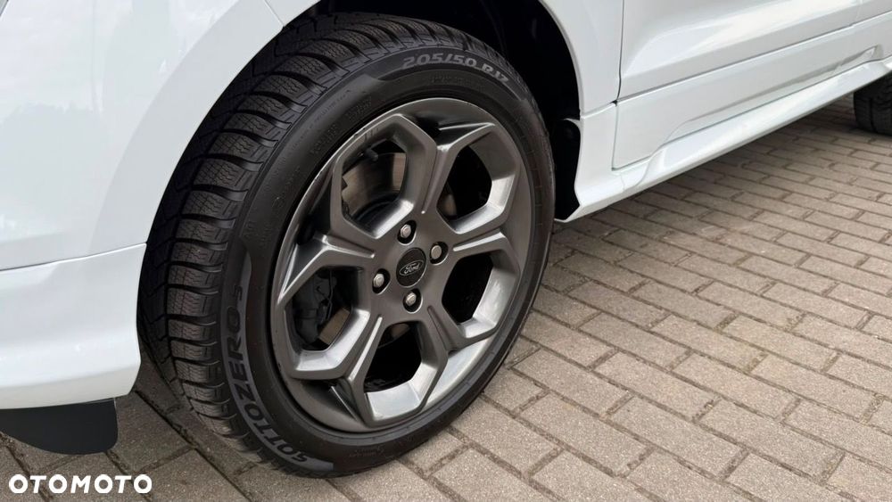 Ford EcoSport - 30