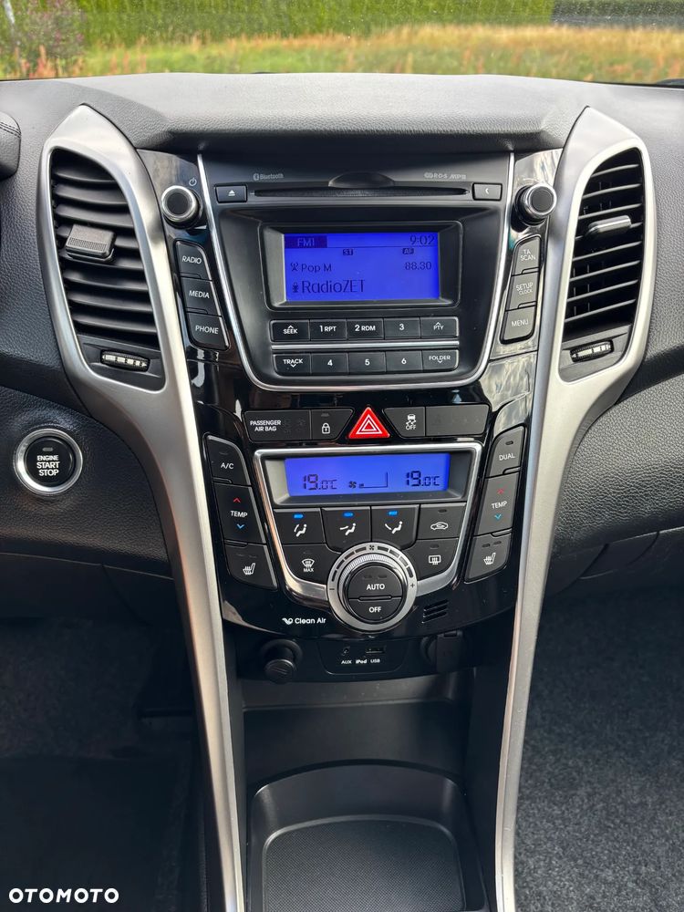 Hyundai i30 blue 1.6 CRDi Trend - 22