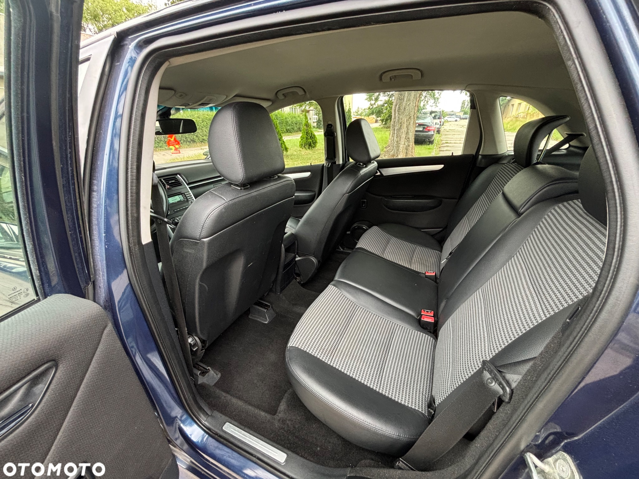 Mercedes-Benz Klasa B 180 CDI Autotronic Special Edition - 20