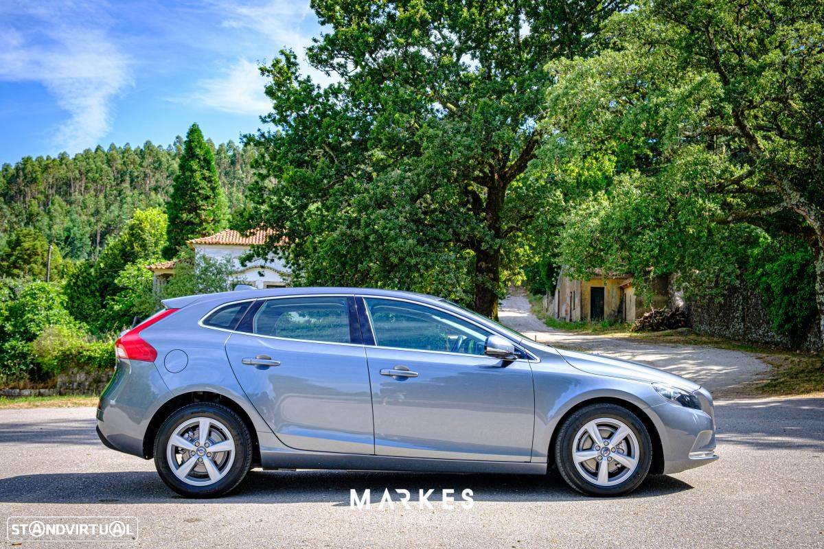 Volvo V40 1.6 D2 Eco Momentum - 4