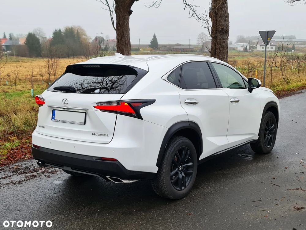 Lexus NX 200t Prestige AWD - 4