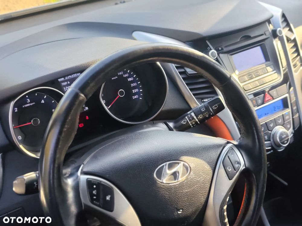 Hyundai i30 1.6 CRDi Comfort - 16