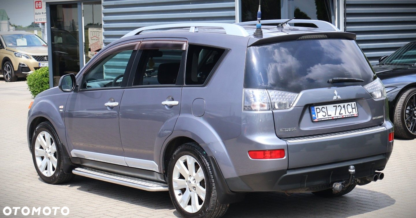 Mitsubishi Outlander - 5