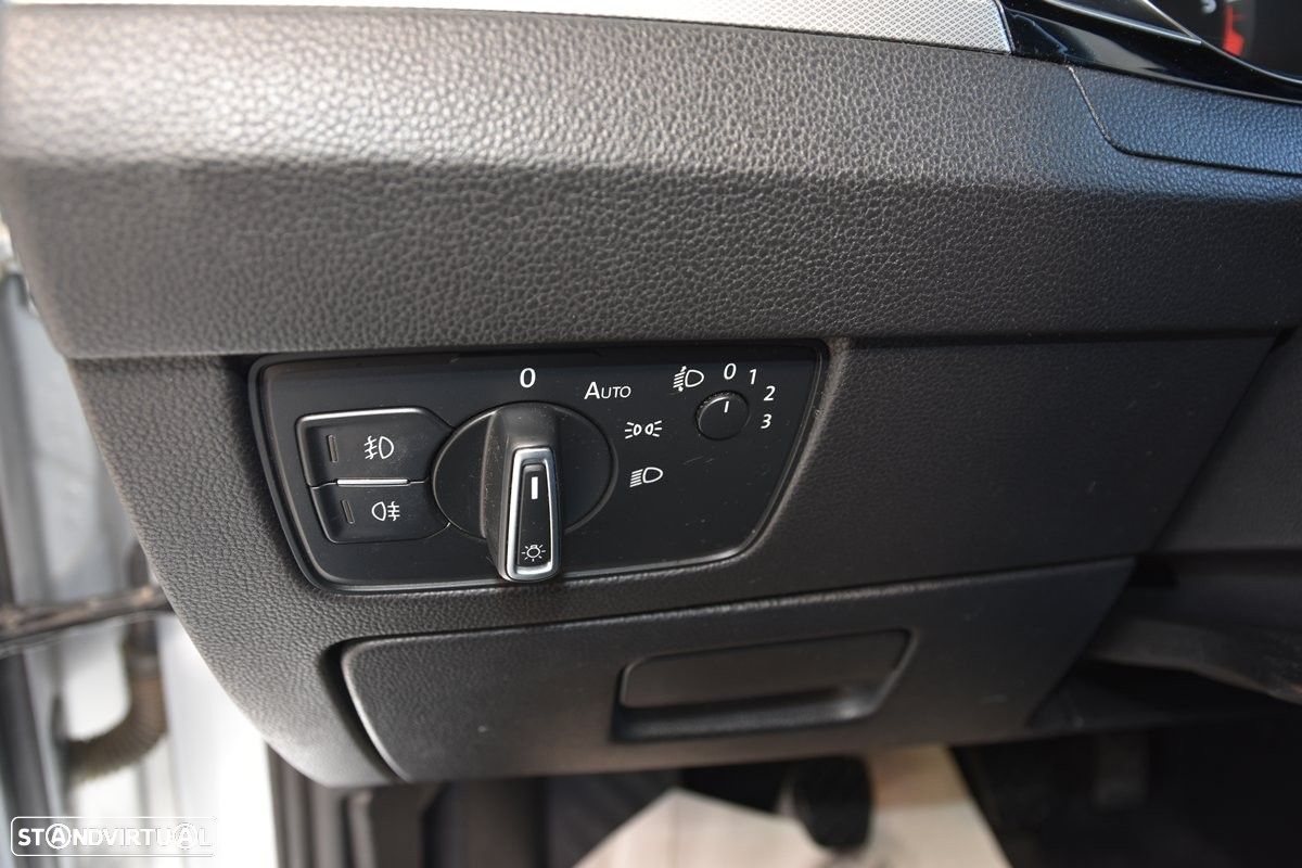 VW Passat 1.6 TDI Confortline - 18