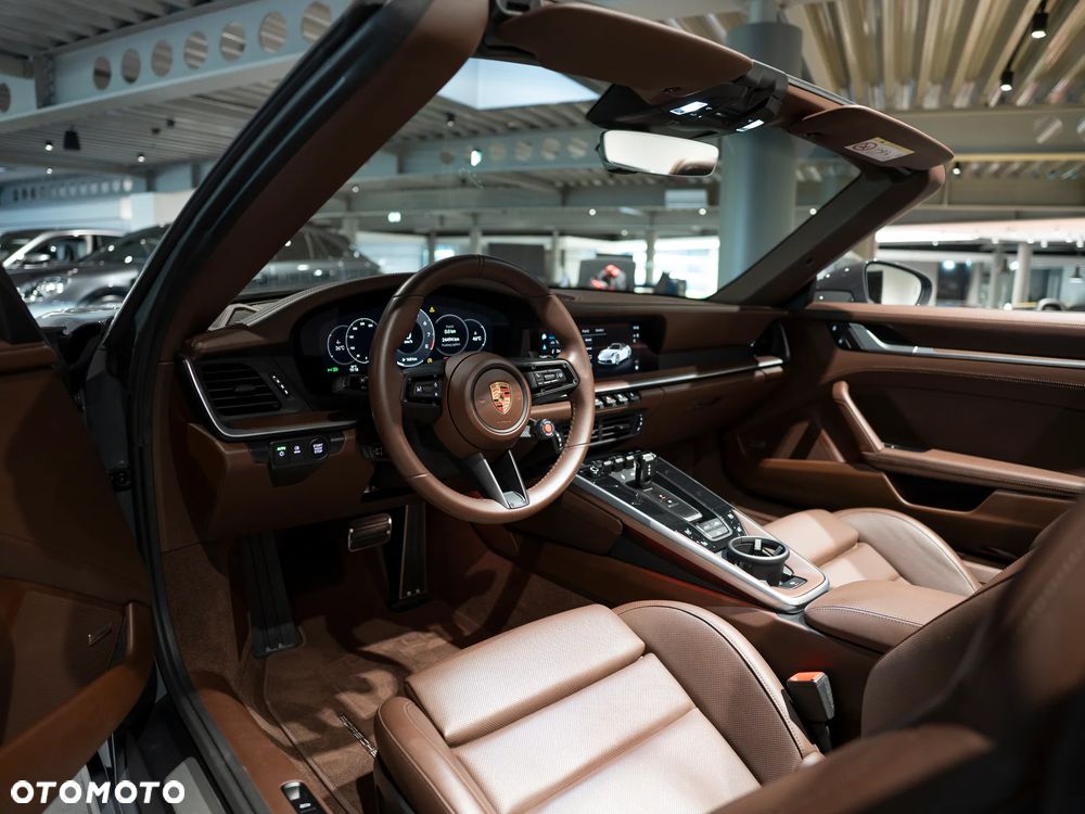 Porsche 911 - 28