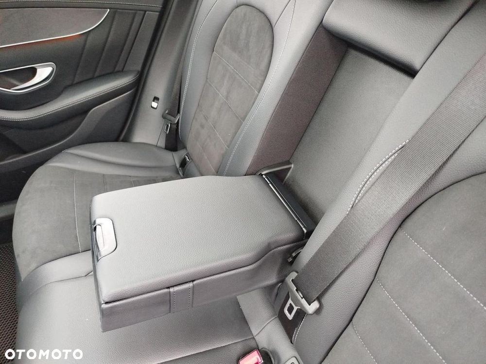 Mercedes-Benz GLC - 21