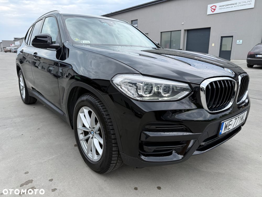 BMW X3 xDrive20i Advantage - 10