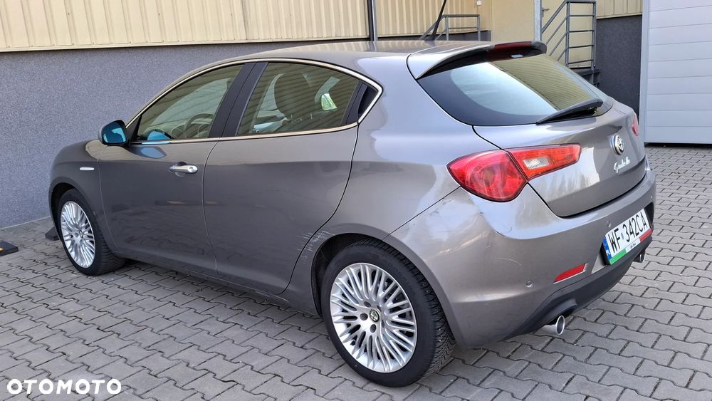 Alfa Romeo Giulietta 2.0 JTDM 16V Turismo - 35