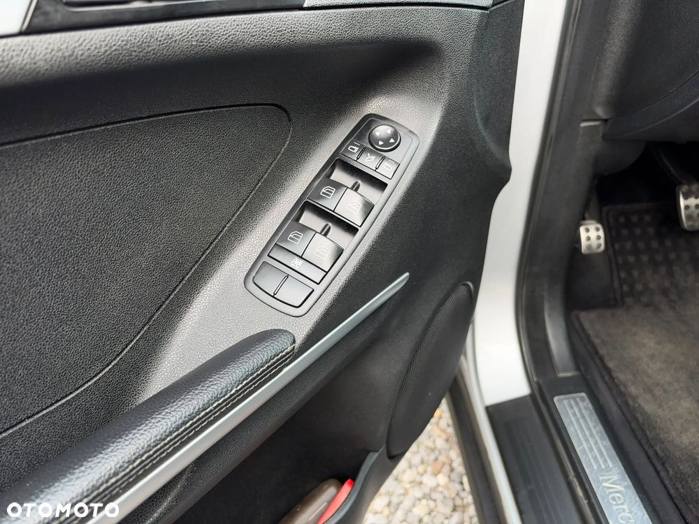 Mercedes-Benz ML 320 CDI 4-Matic - 19