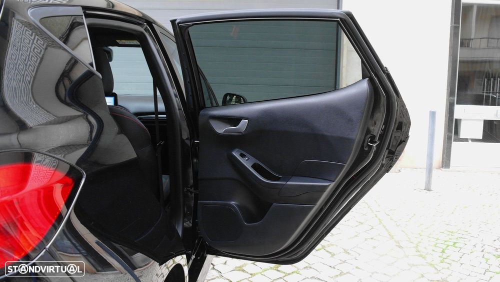 Ford Fiesta 1.0 EcoBoost ST-Line - 16