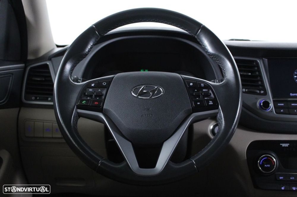 Hyundai Tucson 1.7 CRDi Premium - 19