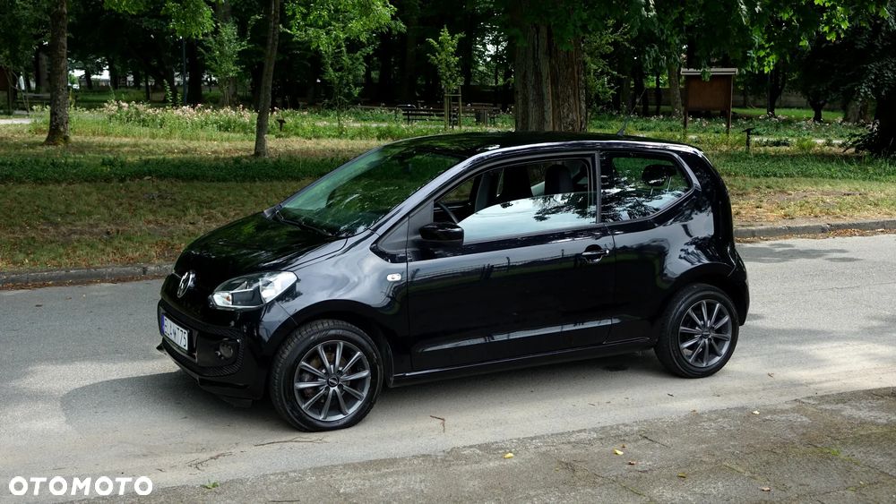 Volkswagen up! move - 22