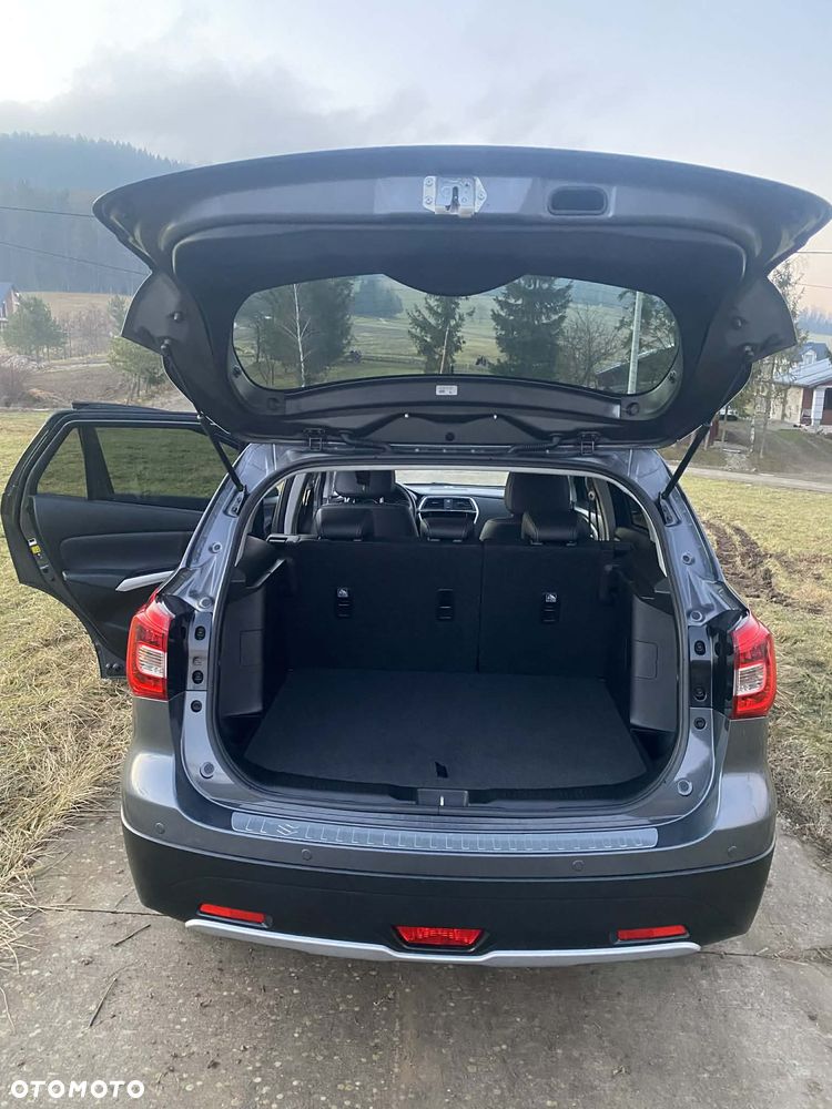 Suzuki SX4 S-Cross 1.4 T Elegance Sun 4WD - 16