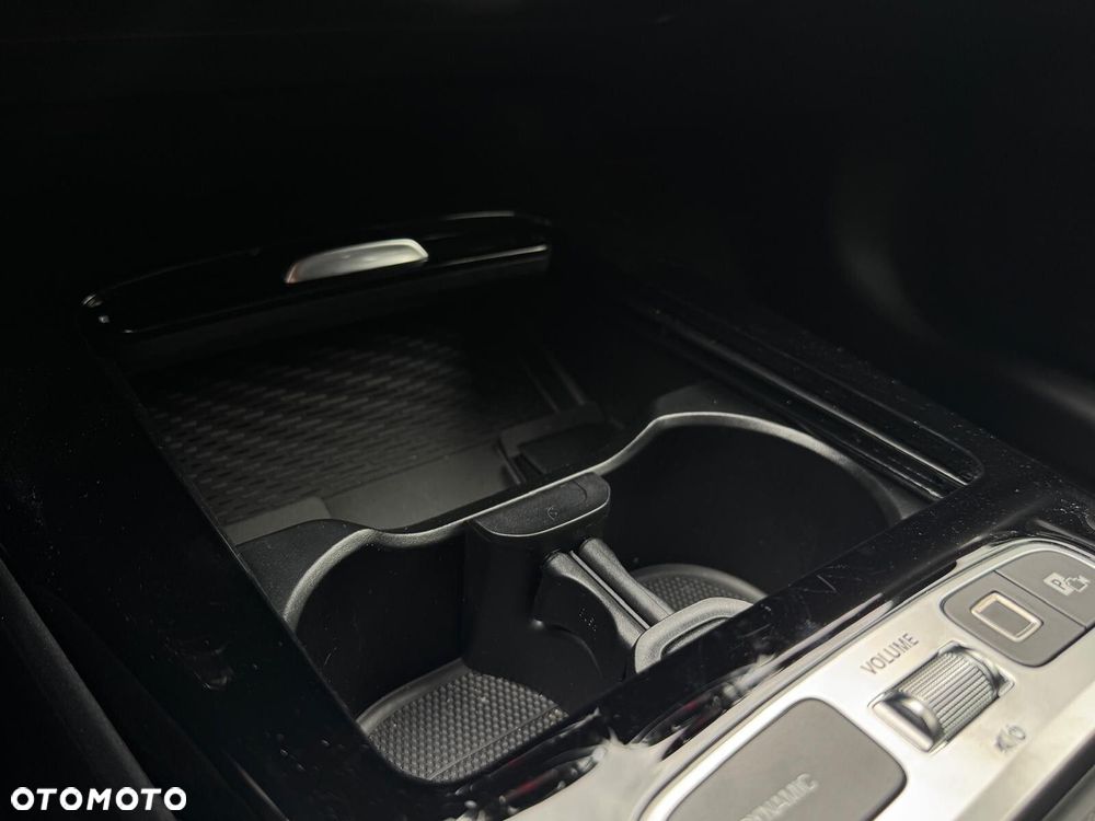 Mercedes-Benz Klasa A 200 AMG Line 7G-DCT - 40