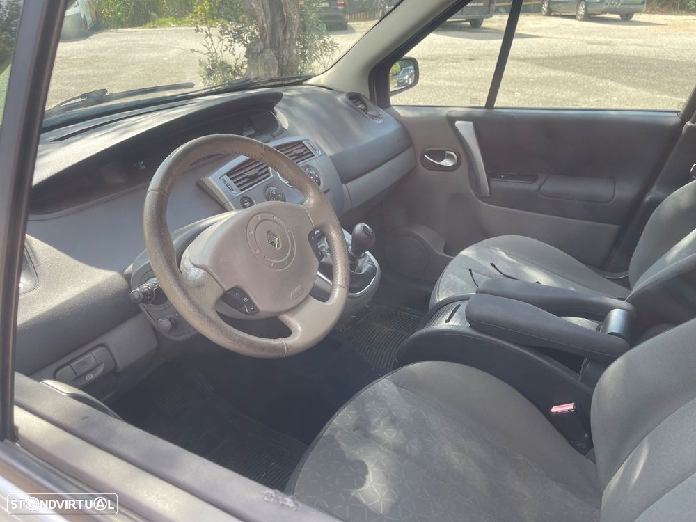Renault Grand Scénic 1.5 dCi FAP Avantage - 7
