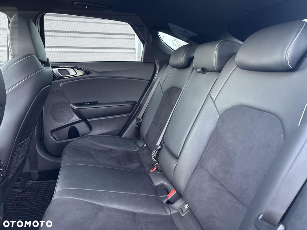 Kia ProCeed 1.5 T-GDI DCT7 OPF GT LINE - 16