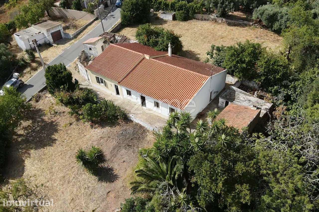 Duas Moradias independentes + Garagem, em Messines de Cima - Grande imagem: 3/60