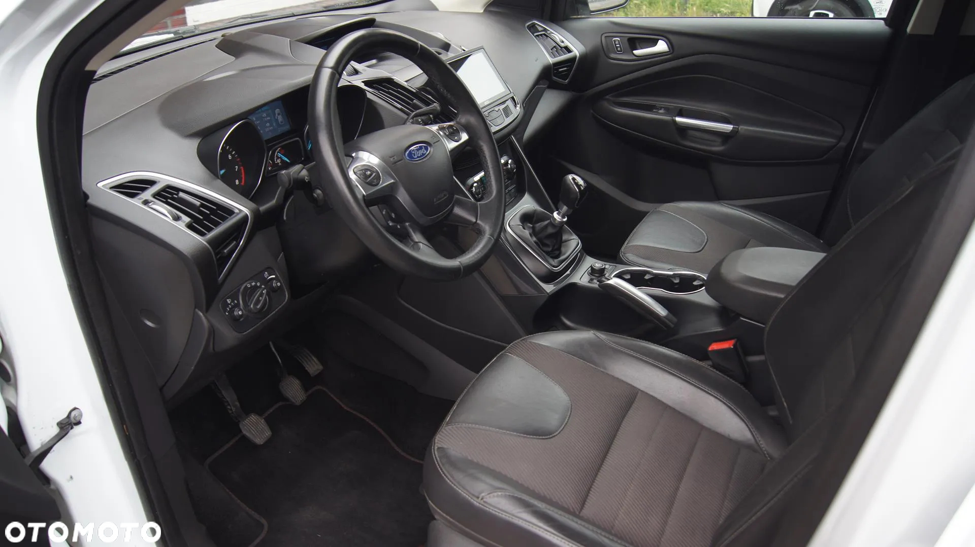 Ford Kuga 1.6 EcoBoost FWD Titanium Plus ASS - 9
