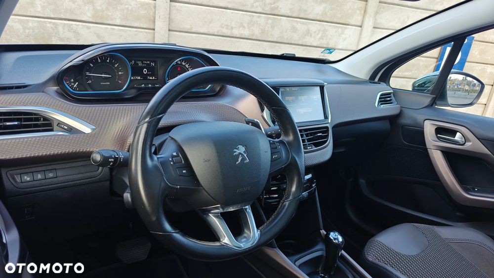 Peugeot 2008 82 e-VTI ETG5 Allure - 26