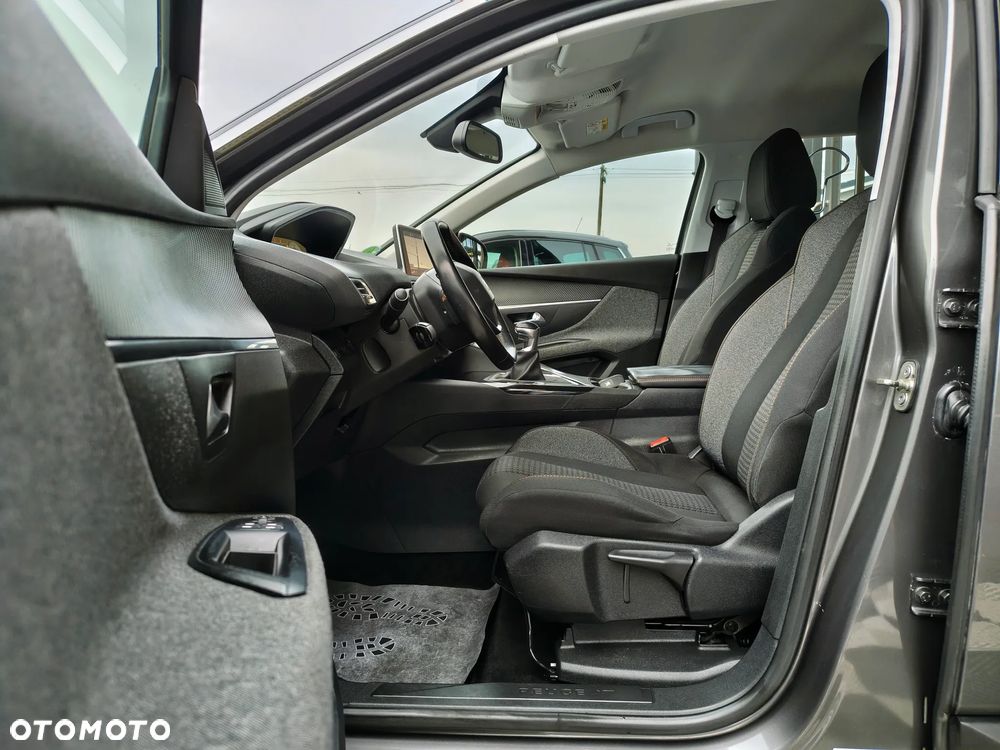 Peugeot 5008 BlueHDi 120 Allure - 20