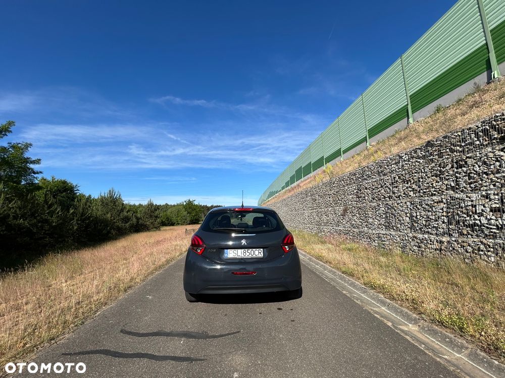 Peugeot 208 1.2 PureTech GPF Active S&S - 7