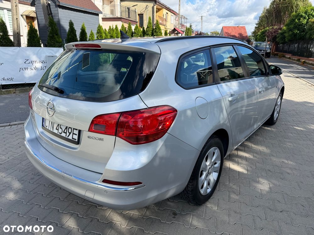 Opel Astra 2014 photo 4