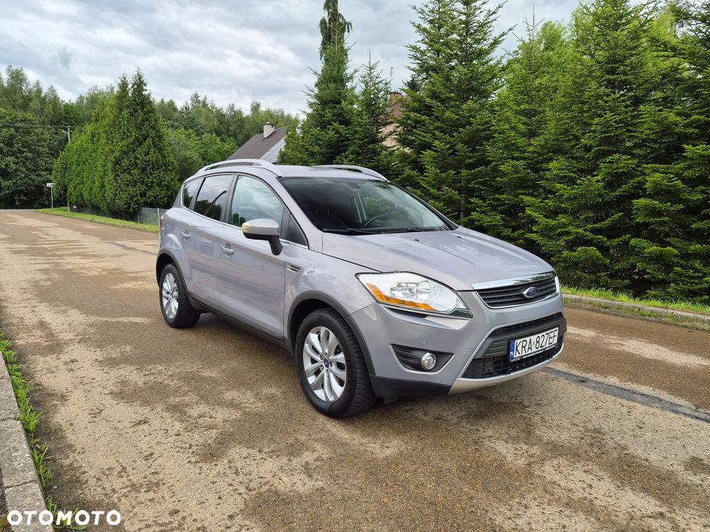 Ford Kuga 2.0 TDCi 2x4 Titanium - 8