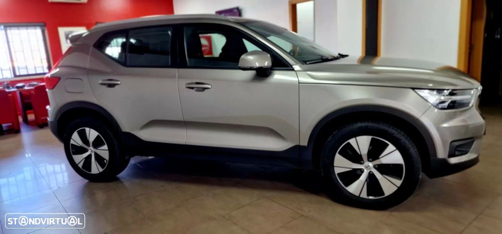 Volvo XC 40 1.5 T2 Momentum Plus Geartronic - 40