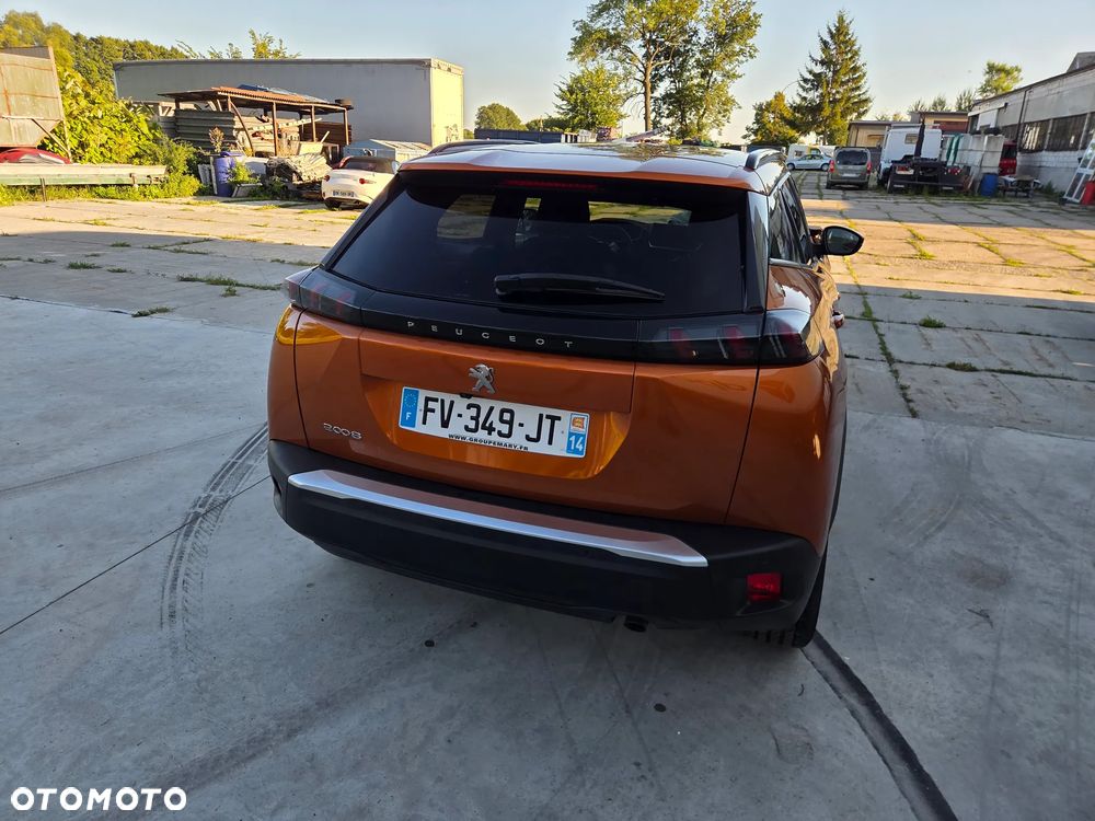 Peugeot 2008 PureTech 130 Allure - 8