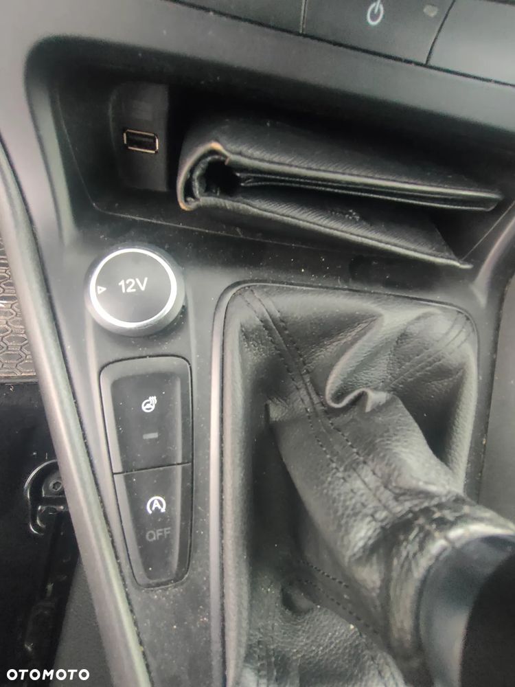 Ford Focus 1.0 EcoBoost Connected - 31