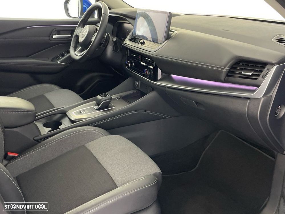 Nissan Qashqai 1.3 DIG-T Advance Xtronic - 24