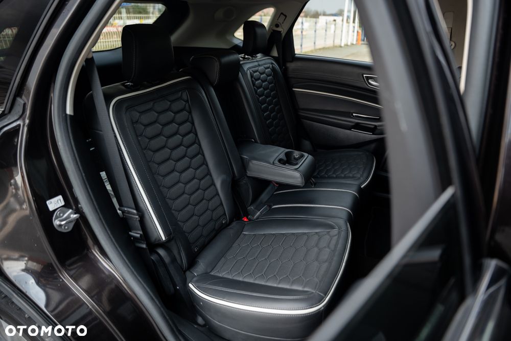 Ford Edge 2.0 EcoBlue Bi-Turbo 4x4 Vignale - 36