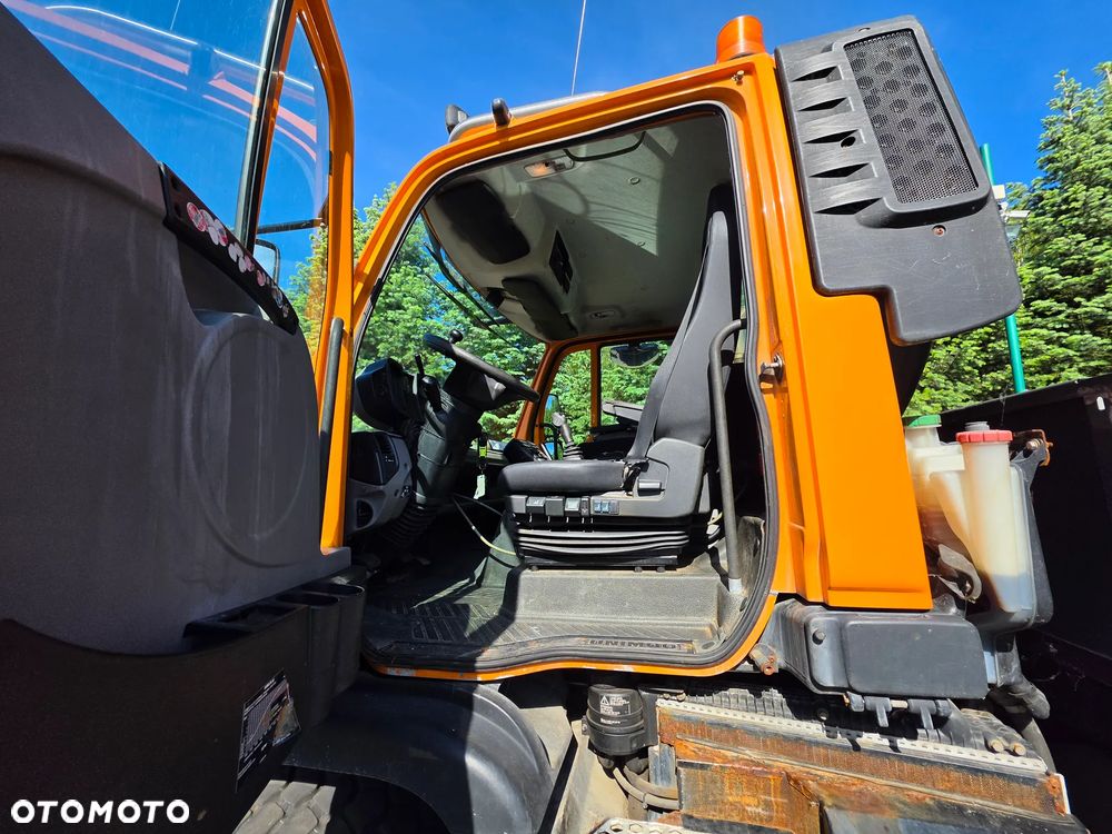 Unimog U527 - 14