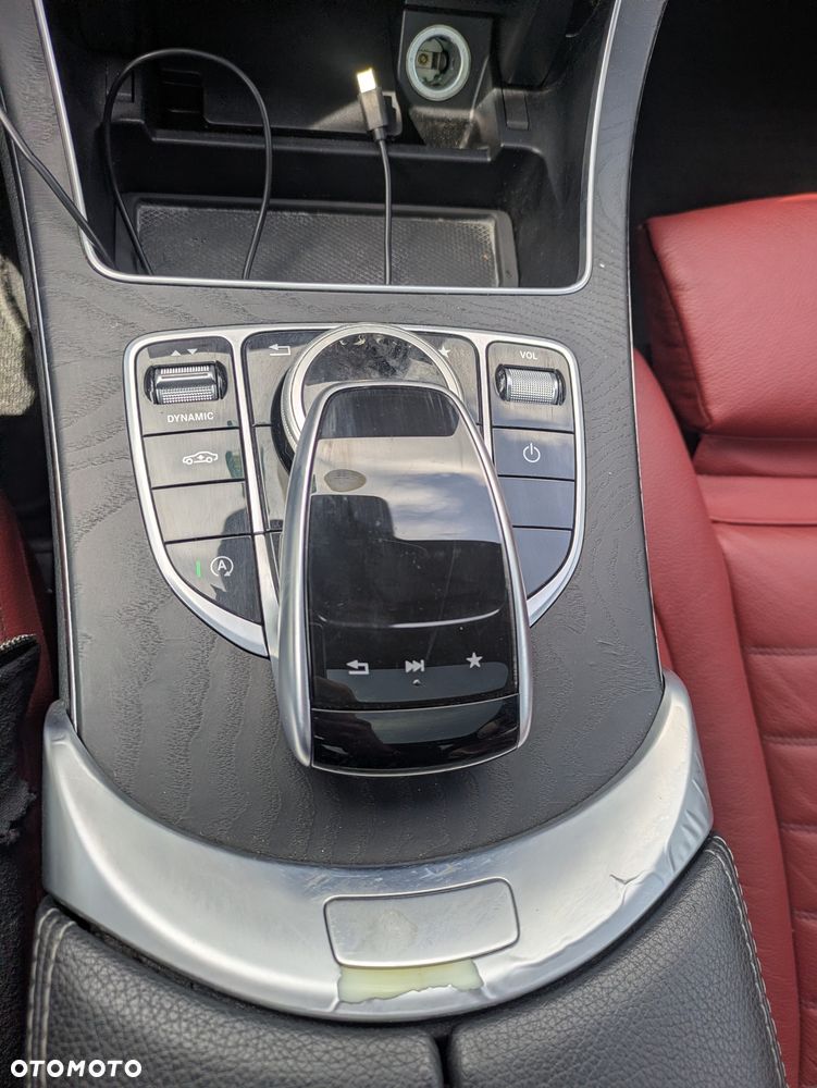 Mercedes-Benz Klasa C 250 d 4Matic 9G-TRONIC AMG Line - 20