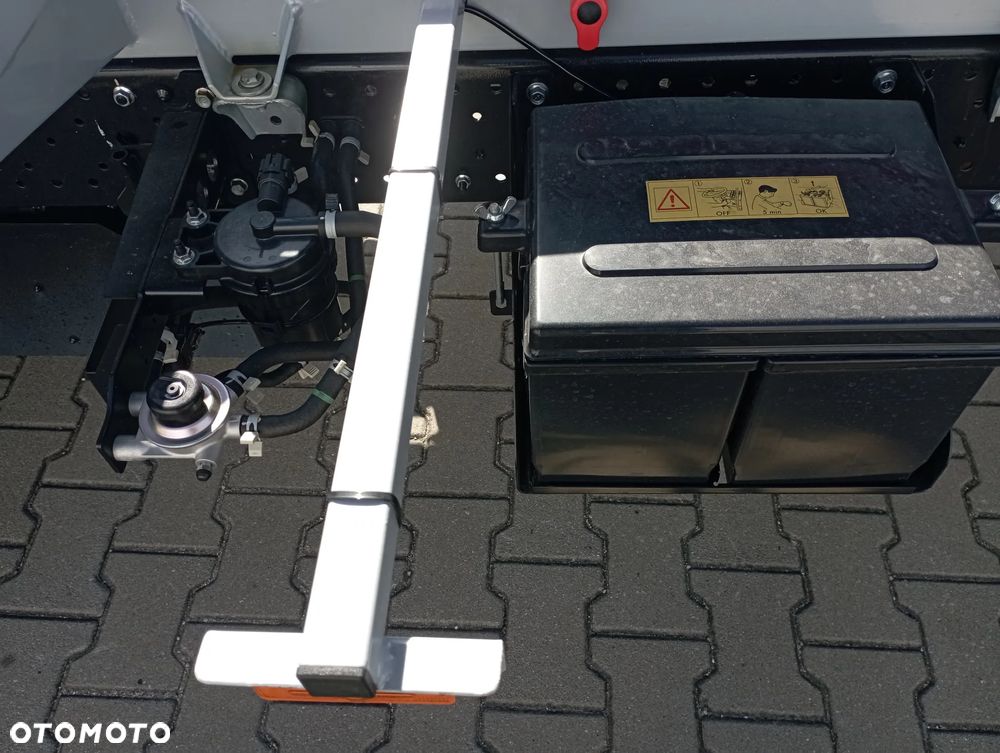 Isuzu M27F 3,0 TURBO - 22