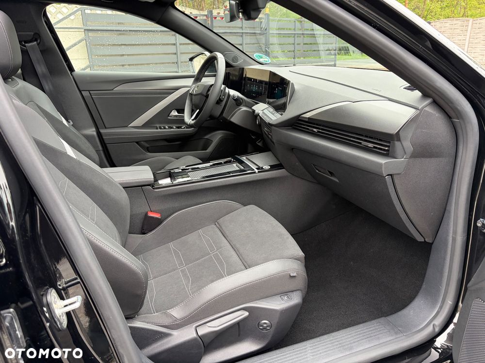 Opel Astra 1.2 Turbo Automatik GS Line - 33