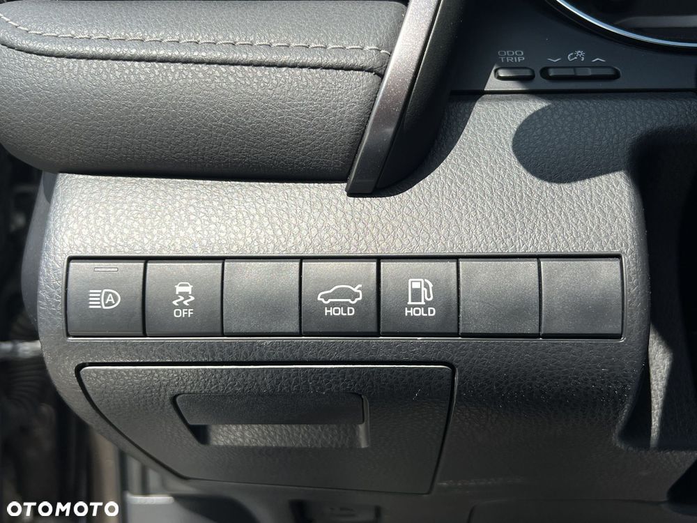 Toyota Camry 2.5 Hybrid Prestige CVT - 16