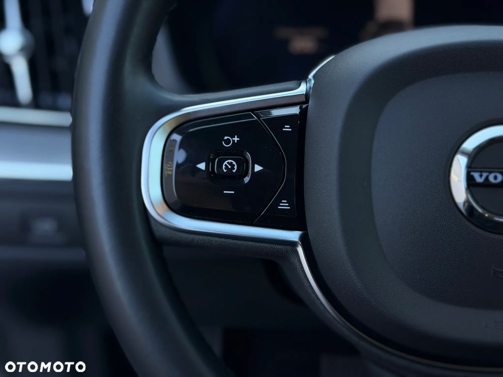 Volvo XC 60 B5 B AWD Plus Bright - 15