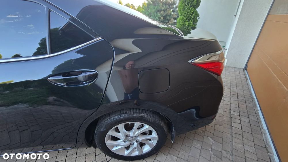Toyota Corolla - 23