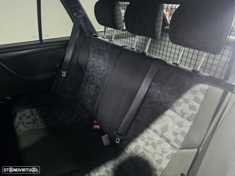 Mercedes-Benz C 220 - 13