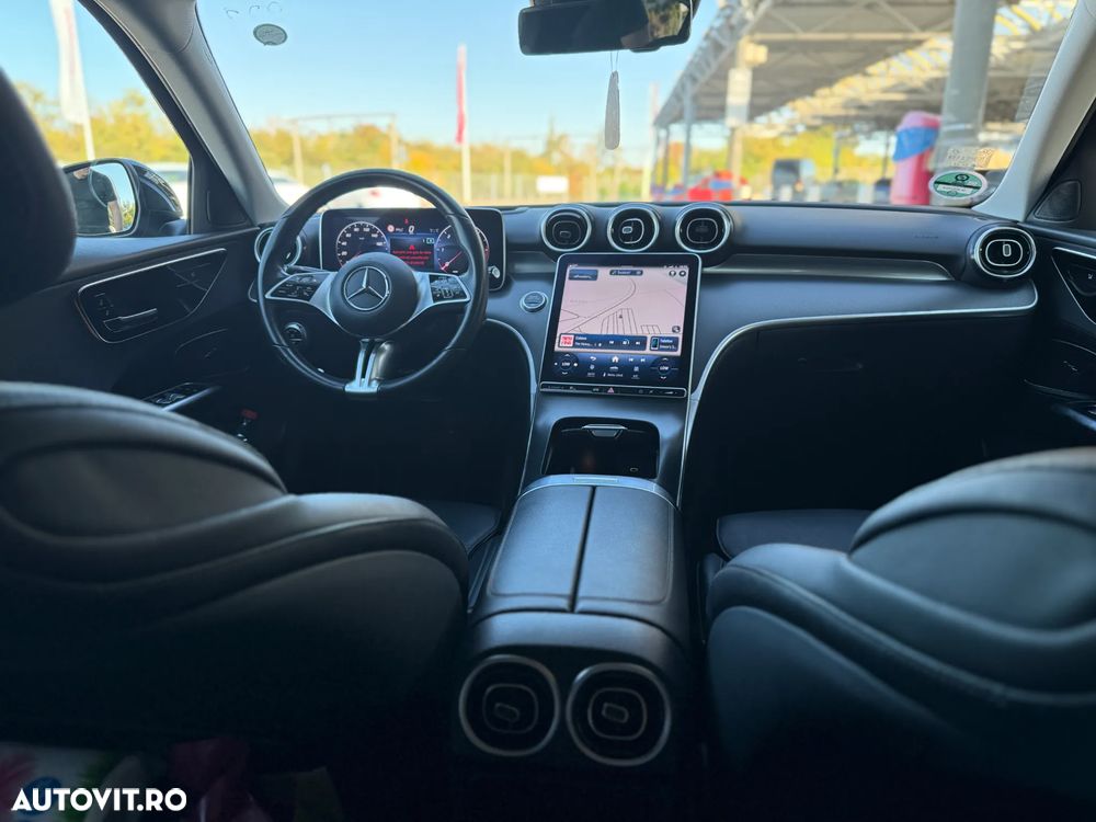 Mercedes-Benz C 300 d 9G-TRONIC 4Matic Avantgarde - 11